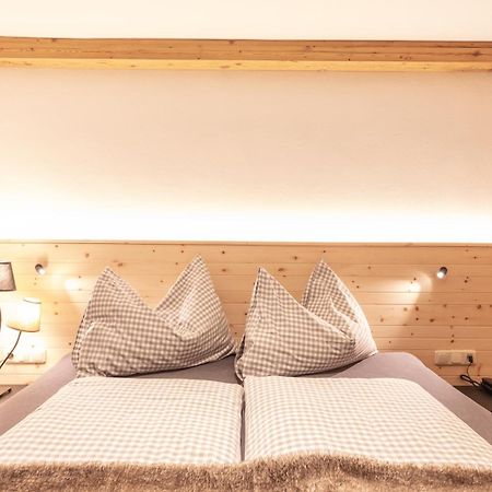 Quality Hosts Arlberg - Hotel Bergheim Sankt Anton am Arlberg Ngoại thất bức ảnh