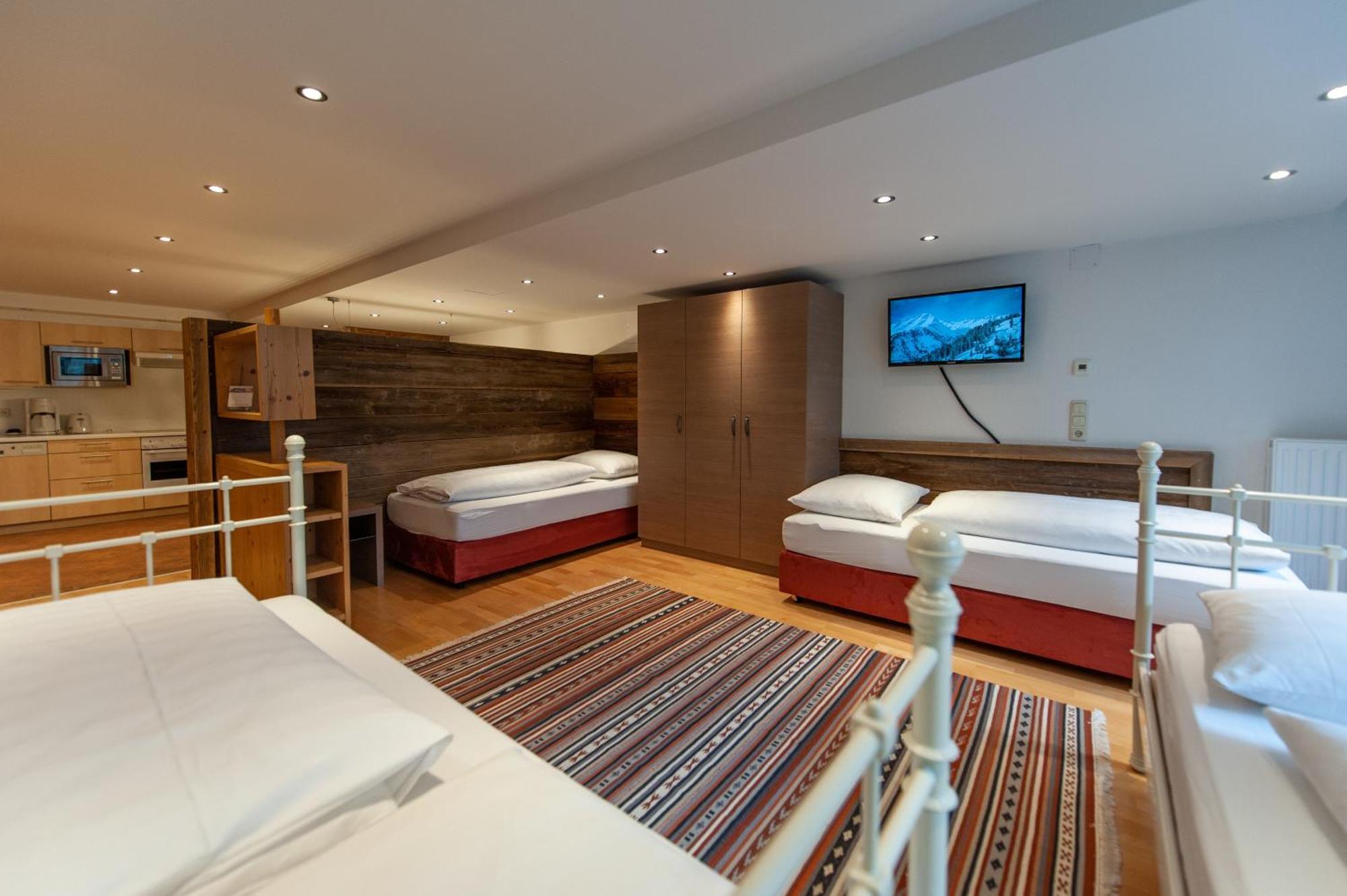 Quality Hosts Arlberg - Hotel Bergheim Sankt Anton am Arlberg Ngoại thất bức ảnh
