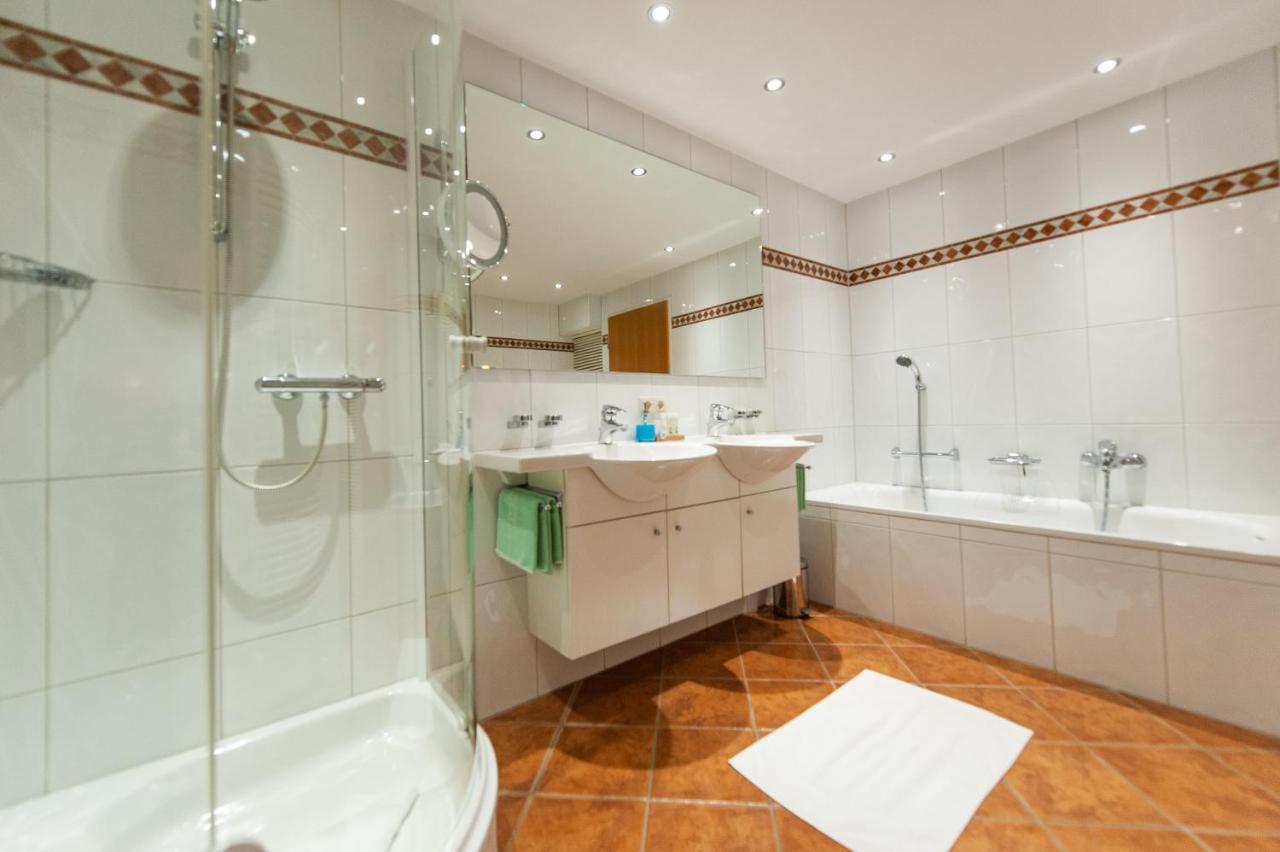 Quality Hosts Arlberg - Hotel Bergheim Sankt Anton am Arlberg Ngoại thất bức ảnh